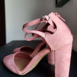 Pink heels